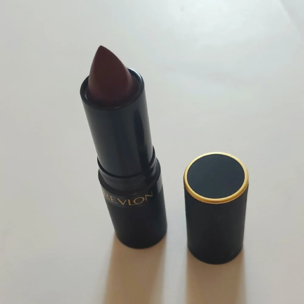 Revlon Red Matte Lipstick Classic Elegance